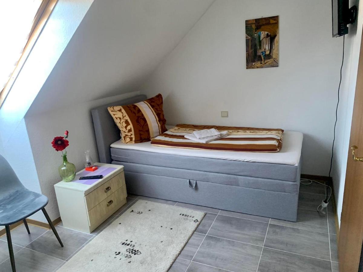 Haus Am Burghain Наумбург Экстерьер фото